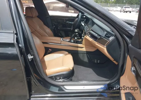 2012 BMW 750Li из США, поврежденный, VIN WBAKB8C57CDX20821